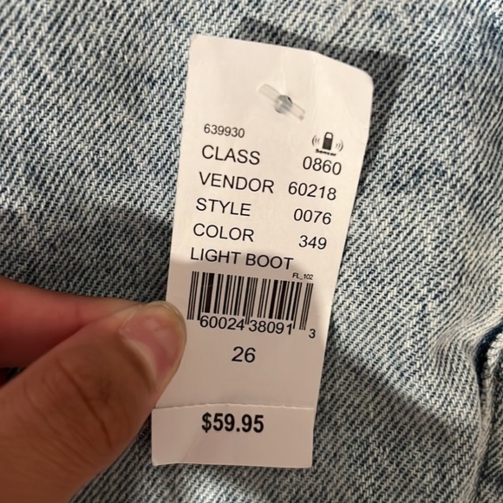 Pacsun light washed boot‎ cut jeans ripped - Picture 4 of 5